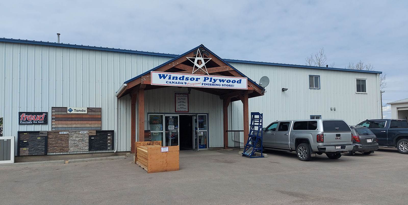 Windsor Plywood Leduc Storefront