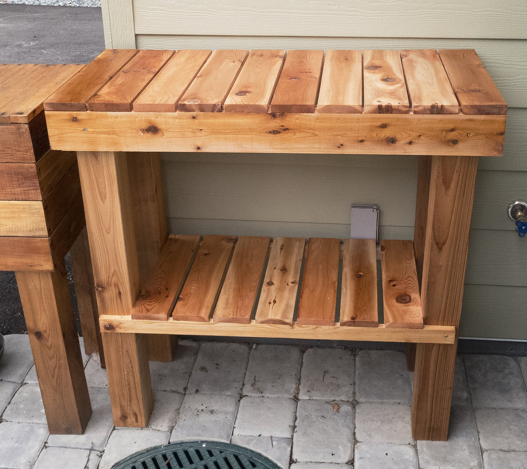 Quick and Easy DIY Cedar Potting Bench