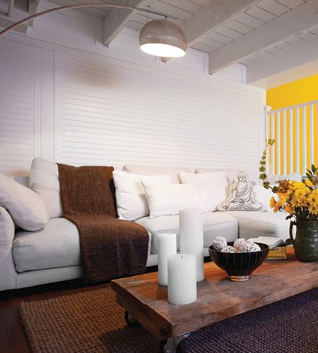 WK001 V-Grooved Wainscot Cedar or Knotty Pine