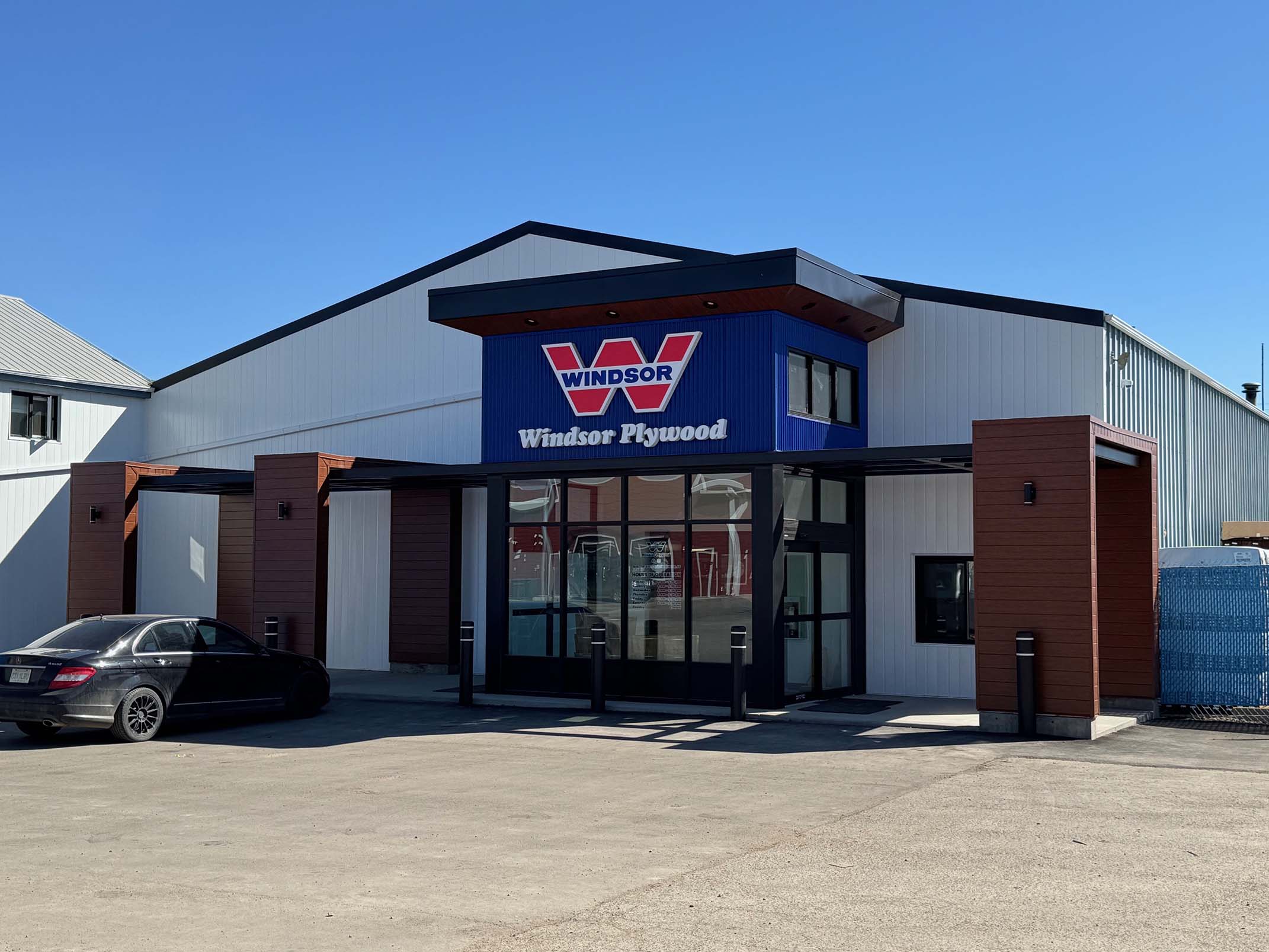 Windsor Plywood Lloydminster Storefront